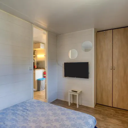 Mobilhome Avec Piscine * Agde